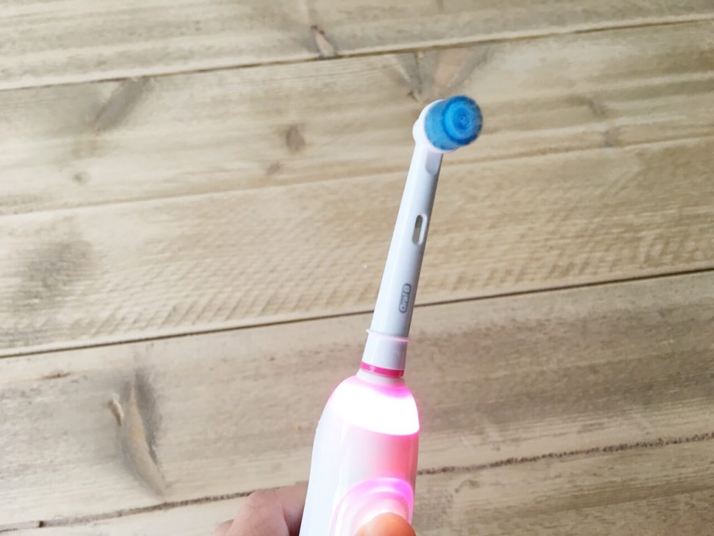 tanden poetsen 2 1024x768 - 15 tips om het tanden poetsen bij kinderen leuk te maken & WIN
