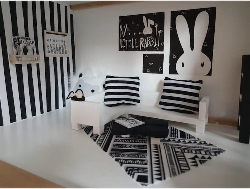 monochrome poppenhuis - unicorns & fairytales