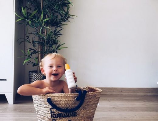 kinderen beschermen tegen de zon