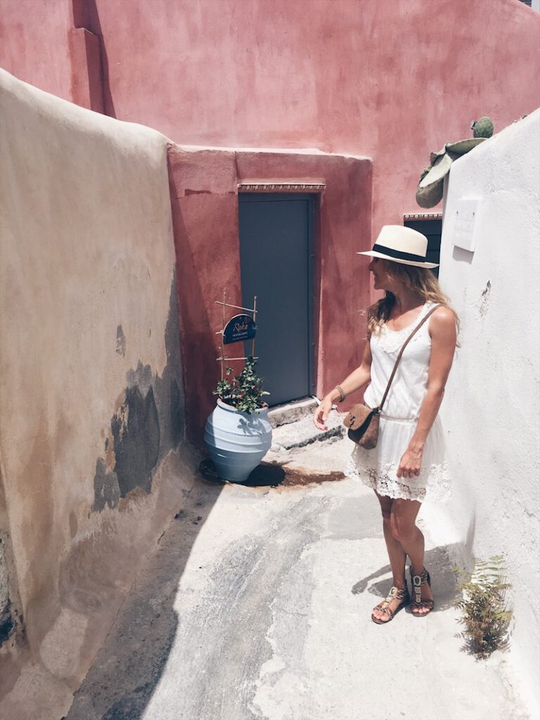 santorini - unicorns & fairytales