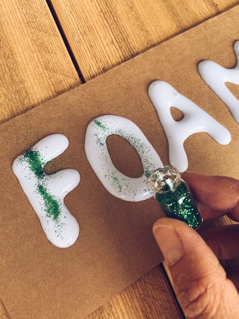 DIY fluffy verf foam paint - unicorns & fairytales