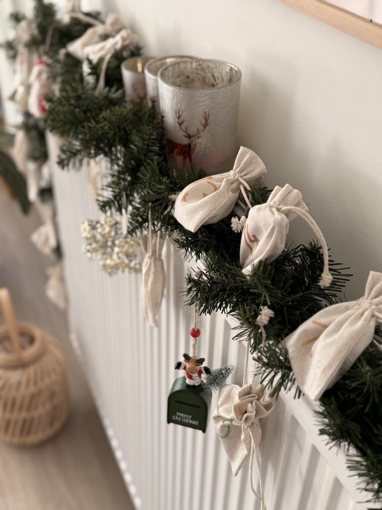 Adventskalender met stoffen zakjes - unicorns & fairytales