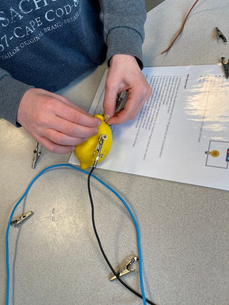 werken rond elektriciteit met kinderen - unicorns & fairytales